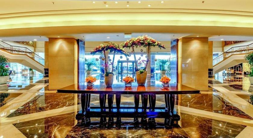 New Century Hangzhou Grand Hotel Экстерьер фото