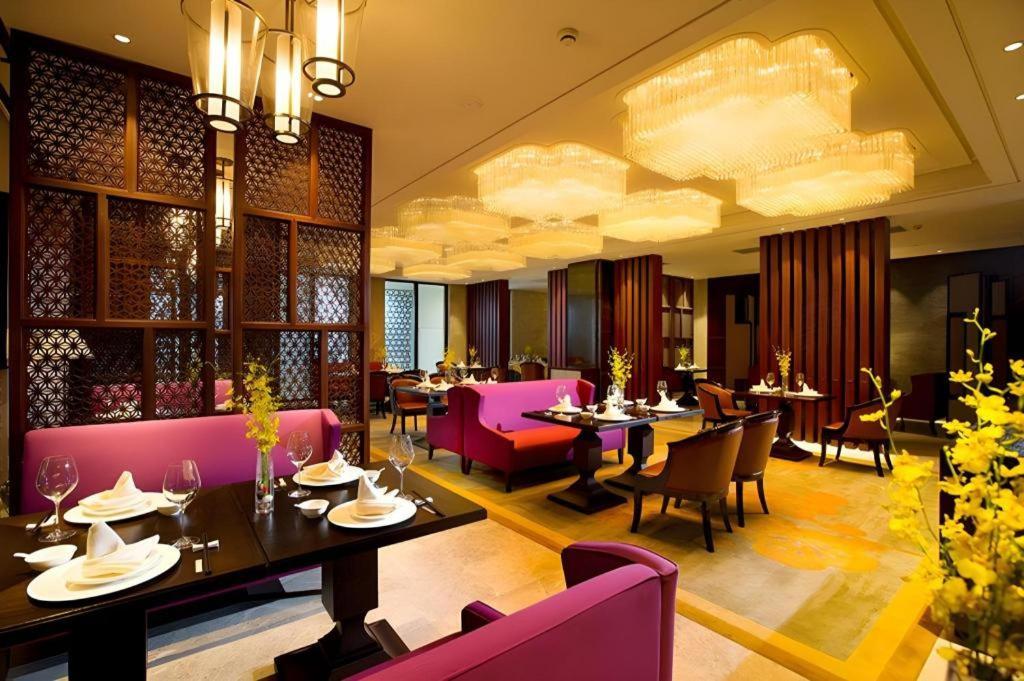New Century Hangzhou Grand Hotel Экстерьер фото